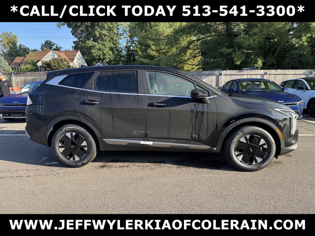 New 2026 Kia Sportage Hybrid LX SUV