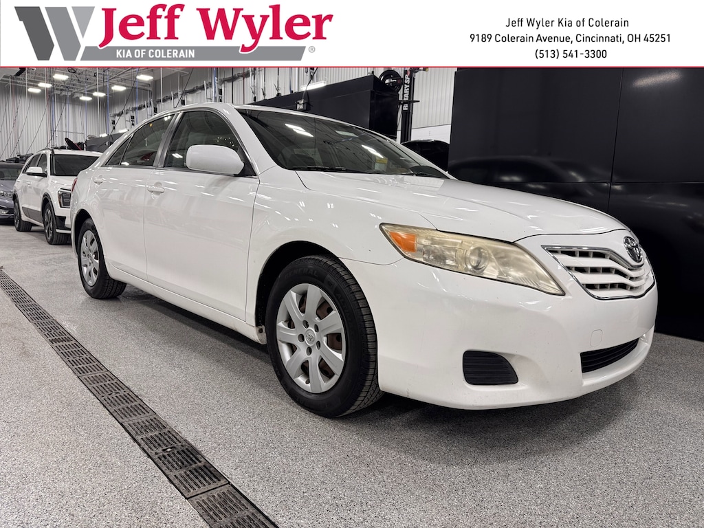 Used 2010 Toyota Camry LE Sedan