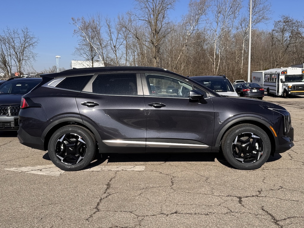 New 2026 Kia Sportage EX SUV