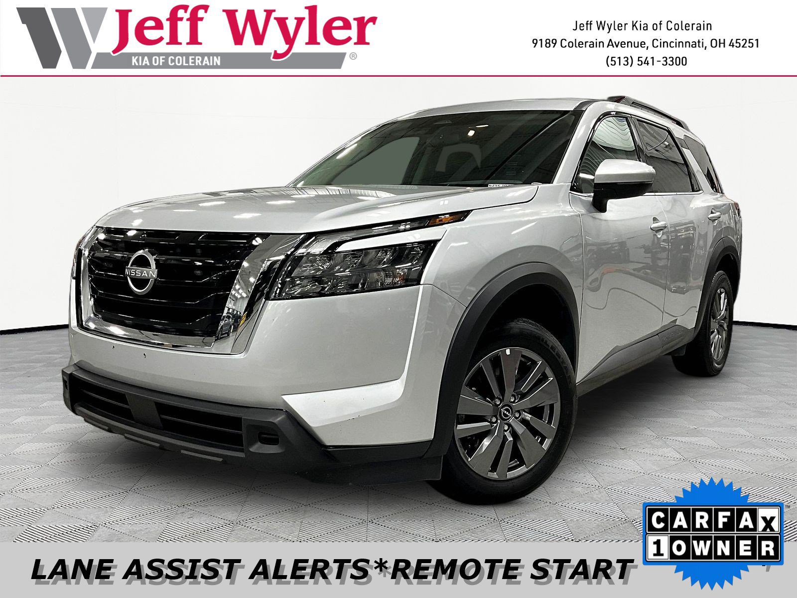 2025 Nissan Pathfinder SV