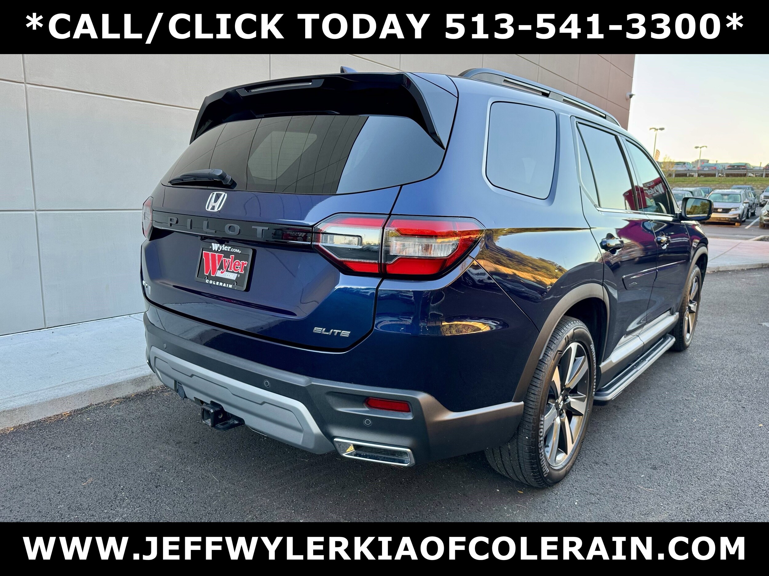 2023 Honda Pilot Elite photo 2