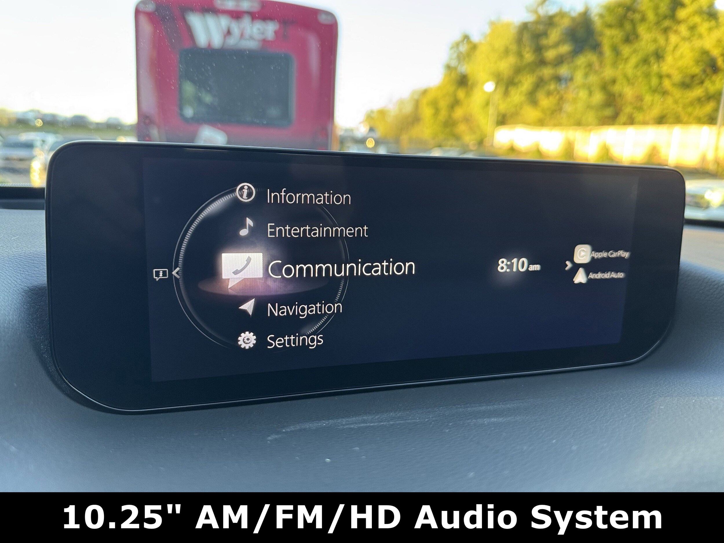 2023 Mazda CX-50 2.5 Preferred Plus photo 2