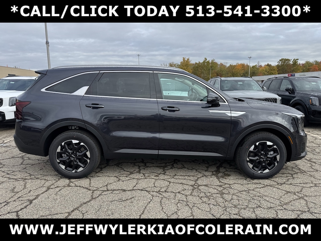 New 2026 Kia Sorento S SUV