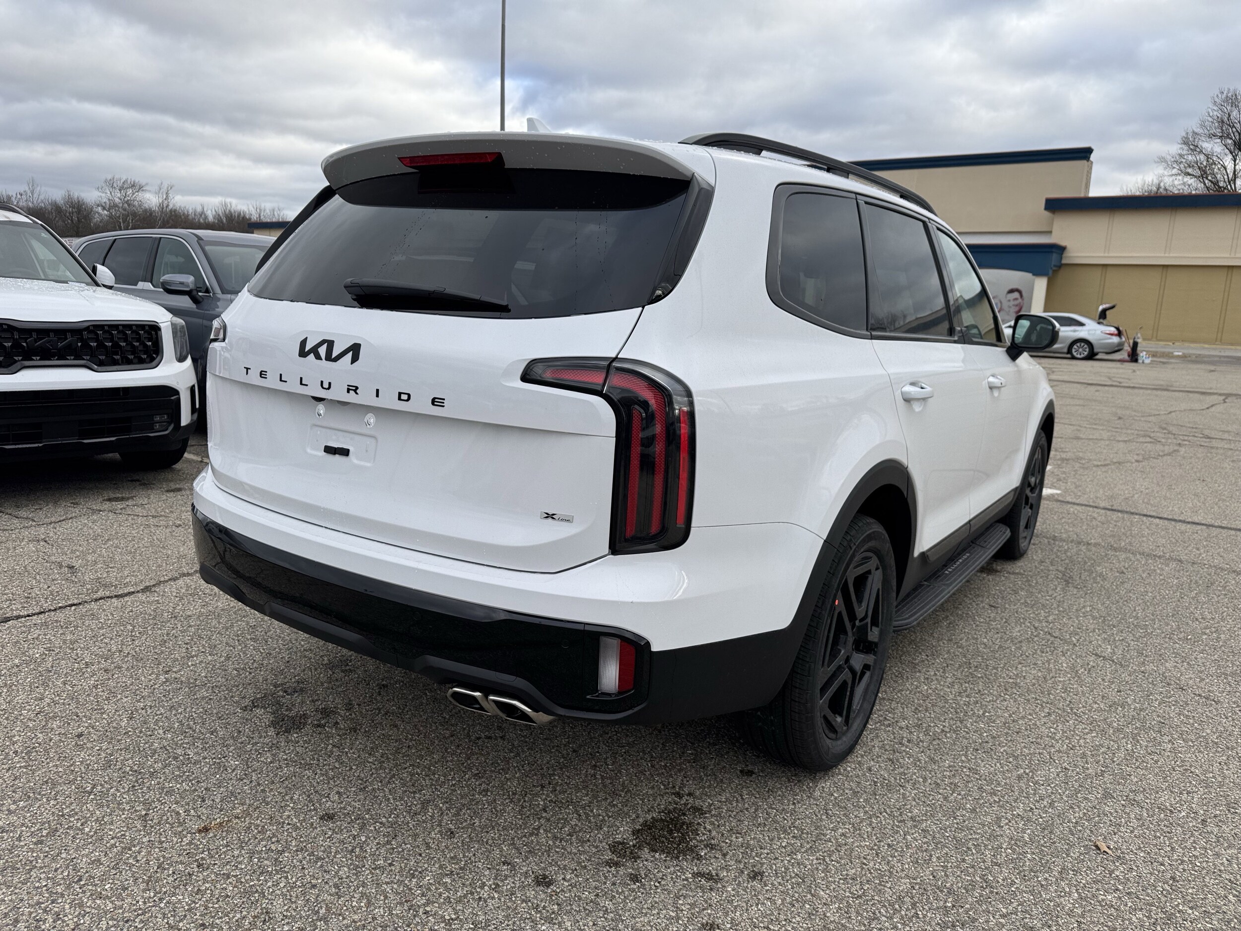 2025 Kia Telluride EX X-Line photo 2