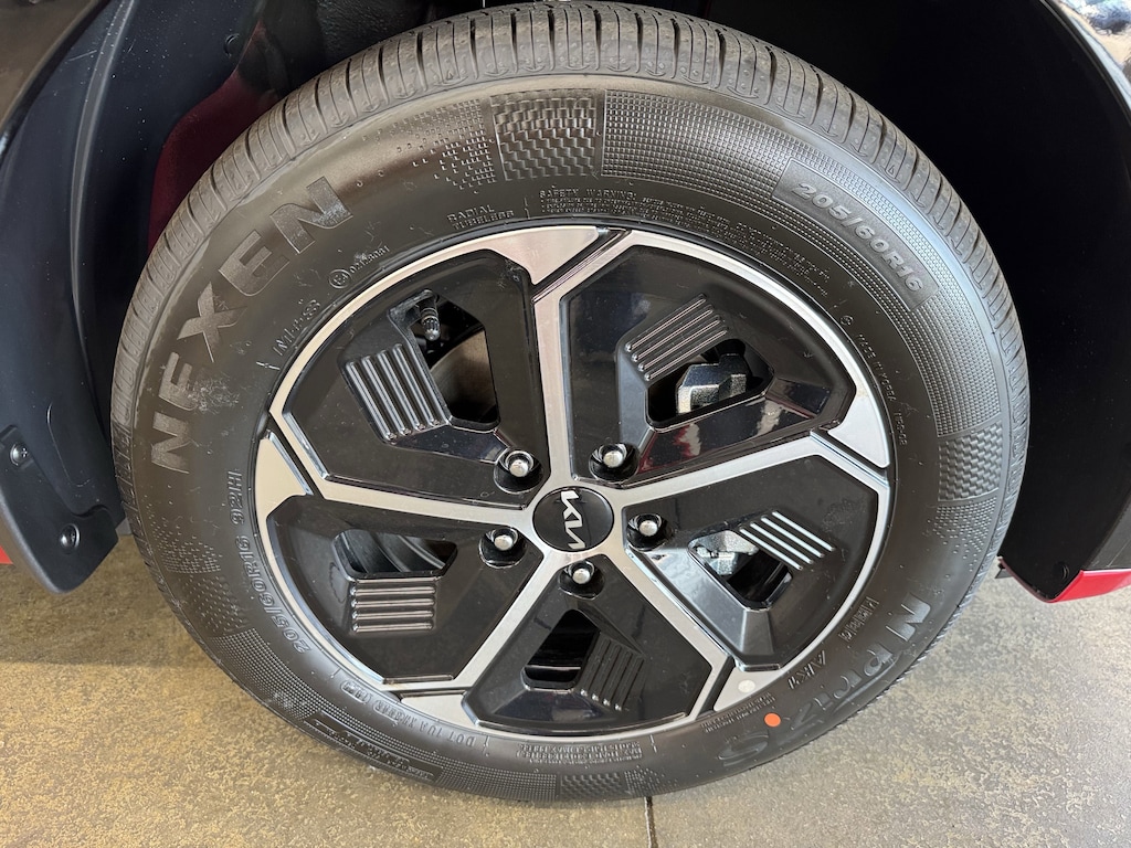 New 2025 Kia Niro SX SUV