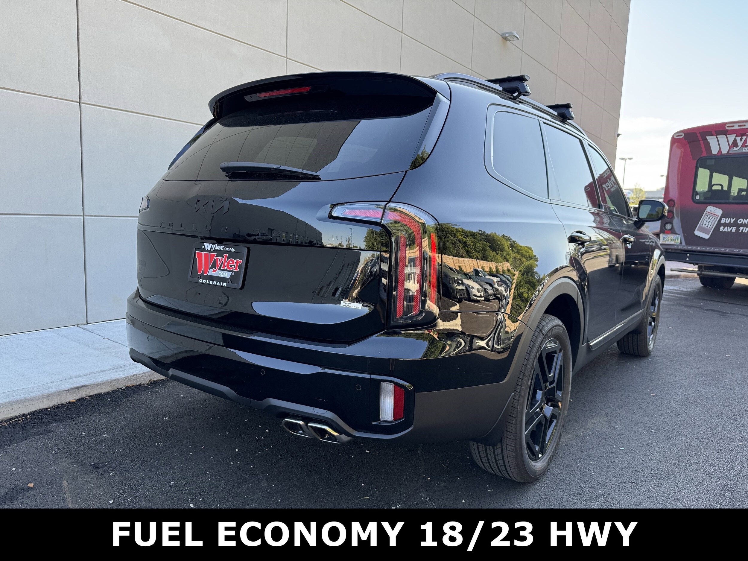 2025 Kia Telluride X-Line photo 3