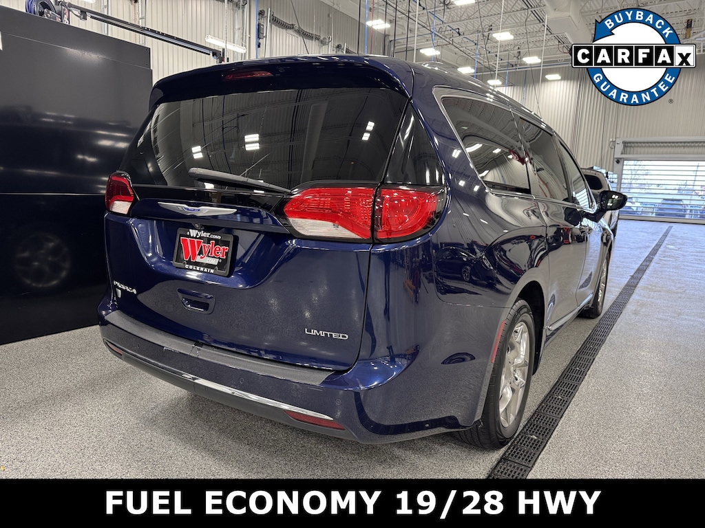 Used 2018 Chrysler Pacifica Limited Van