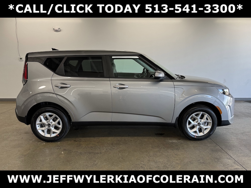 New 2025 Kia Soul LX Hatchback