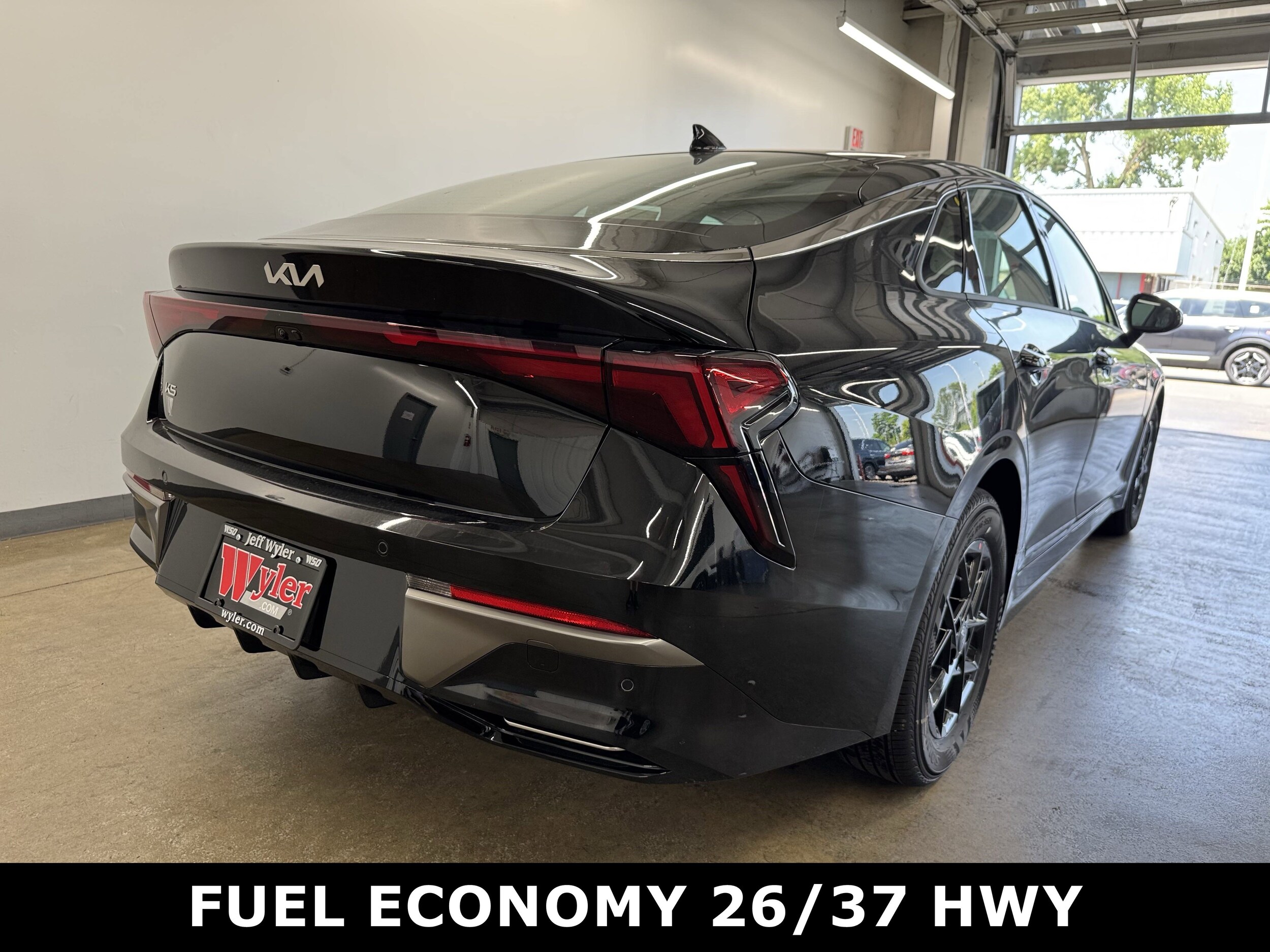 2026 Kia K5 LXS photo 3