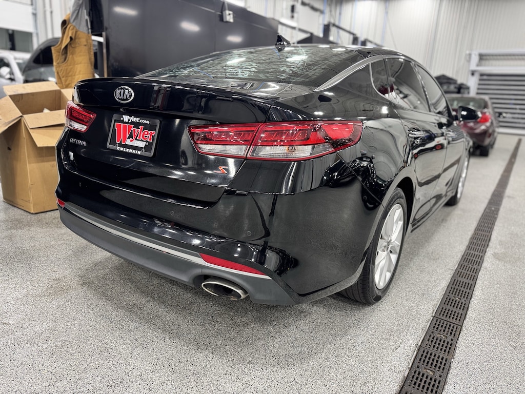 Used 2018 Kia Optima S Sedan