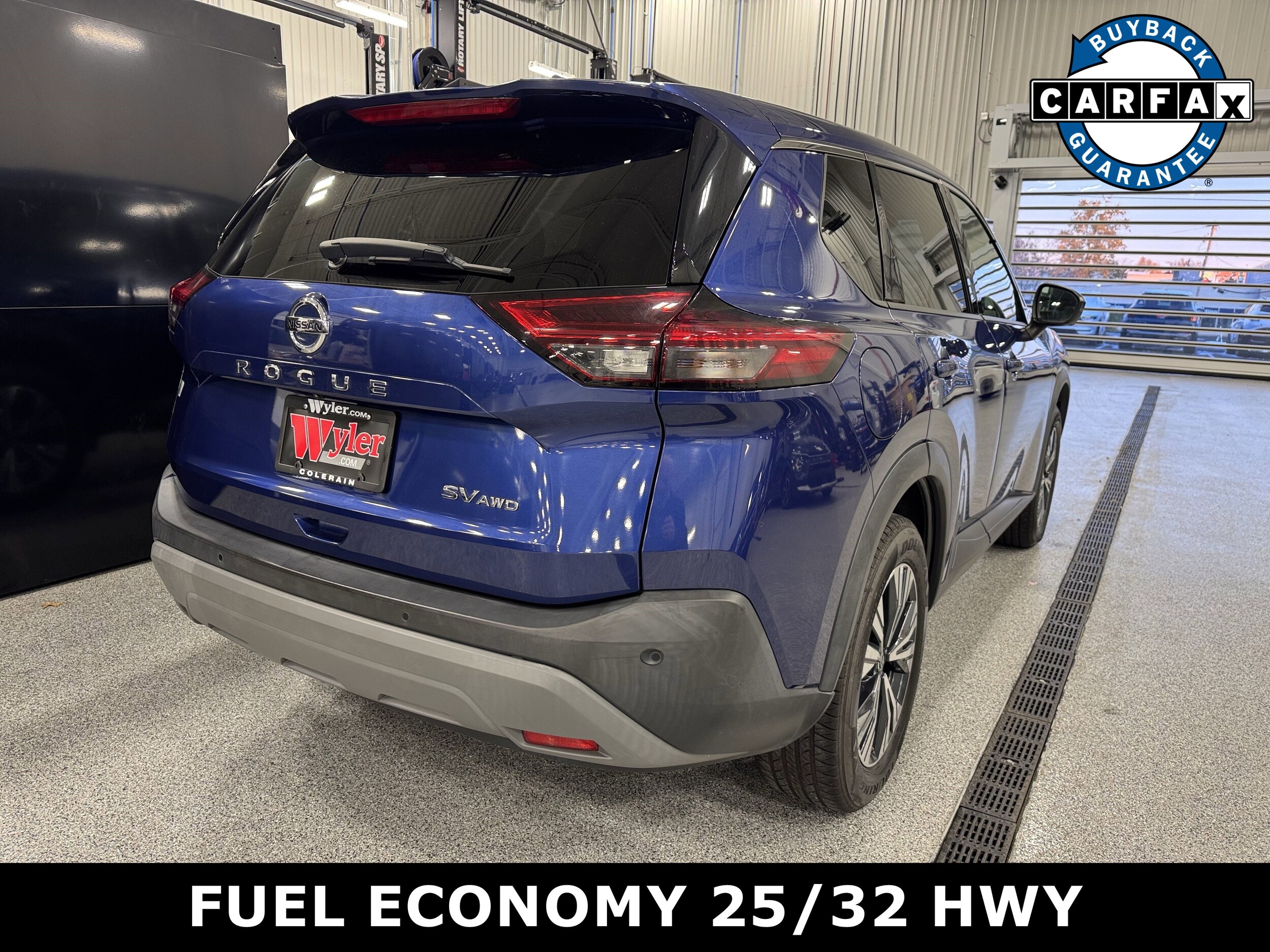 2021 Nissan Rogue SV photo 3