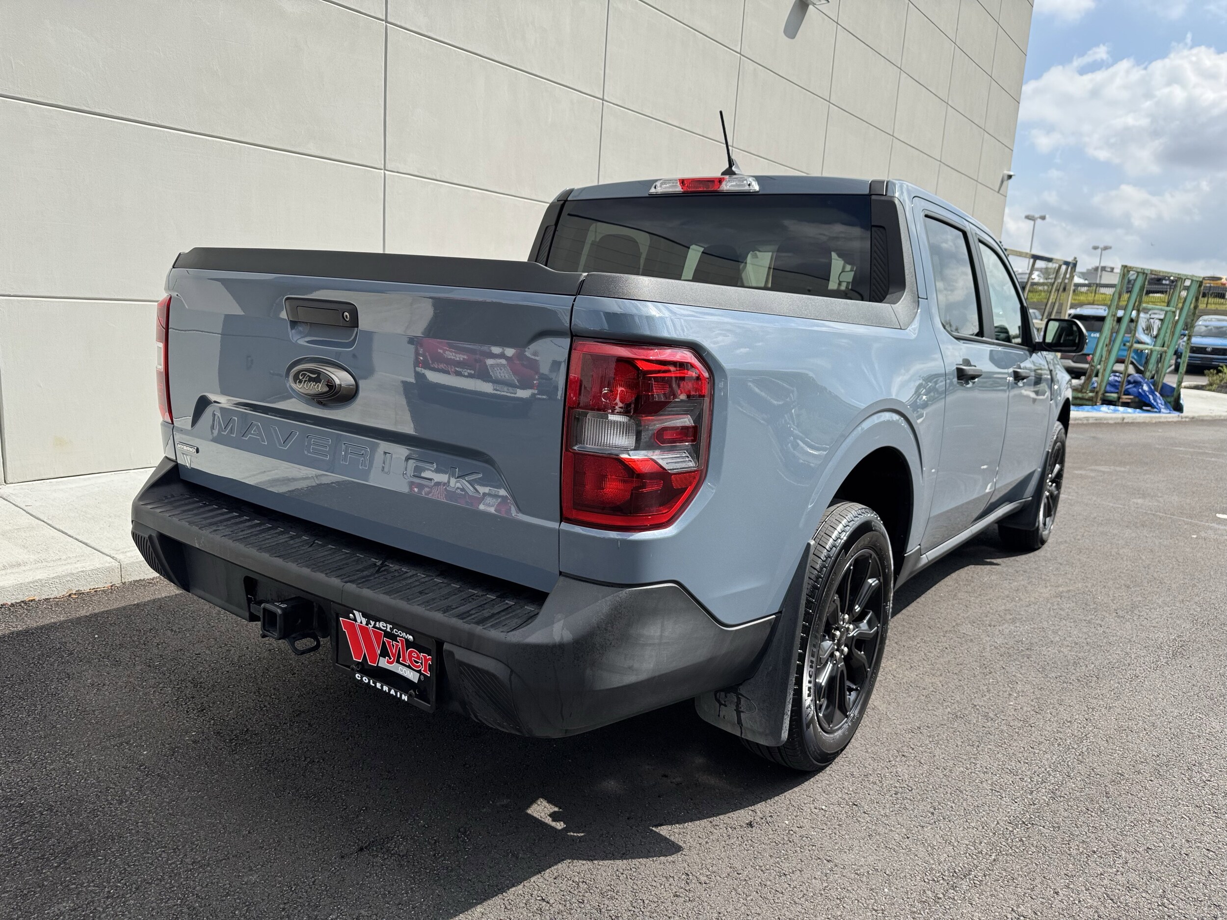 2024 Ford Maverick XLT photo 2
