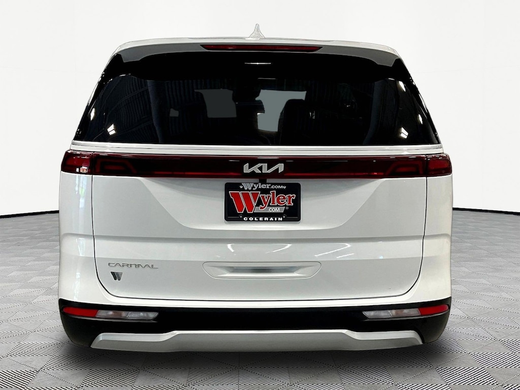 Certified 2024 Kia Carnival LX Seat Package MPV