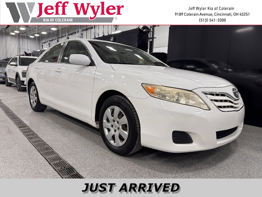Used 2010 Toyota Camry LE Sedan