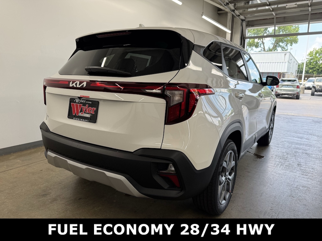 New 2026 Kia Seltos LX SUV