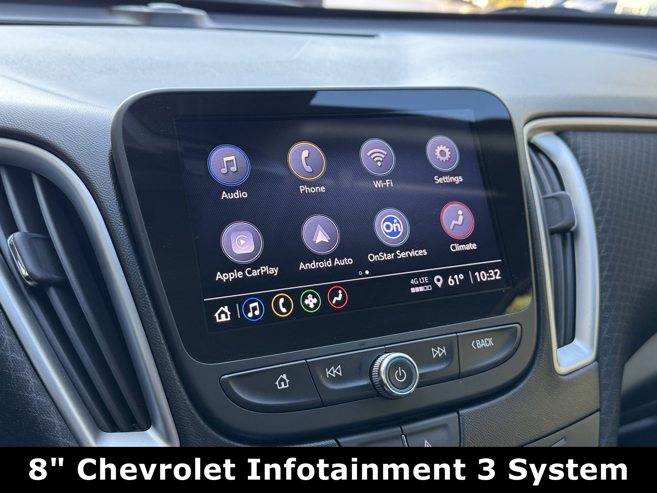 2024 Chevrolet Malibu 1LT photo 2