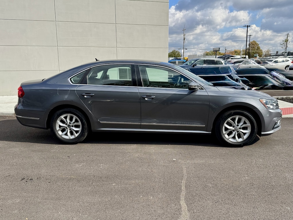 Used 2016 Volkswagen Passat 1.8T S w/PZEV Sedan