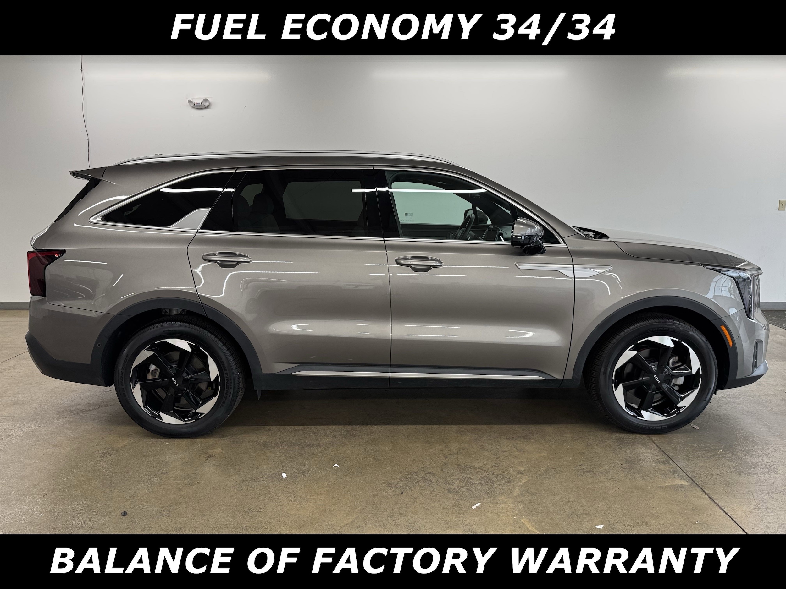 Certified 2025 Kia Sorento SX Prestige Hybrid with VIN KNDRKDJG0S5306366 for sale in Cincinnati, OH