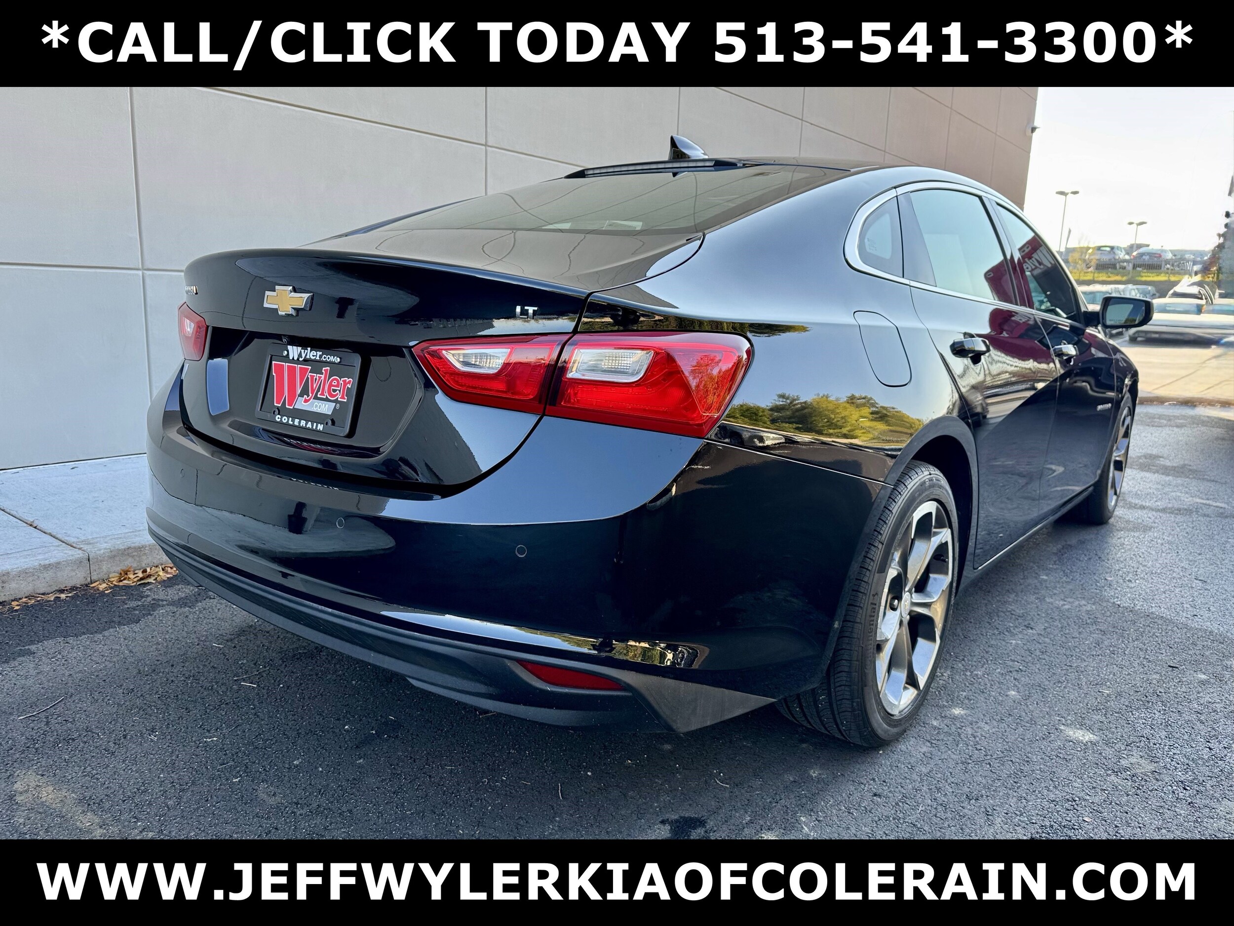 2024 Chevrolet Malibu 1LT photo 3