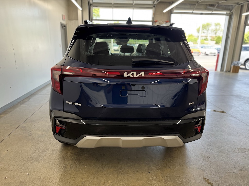 New 2026 Kia Seltos EX SUV