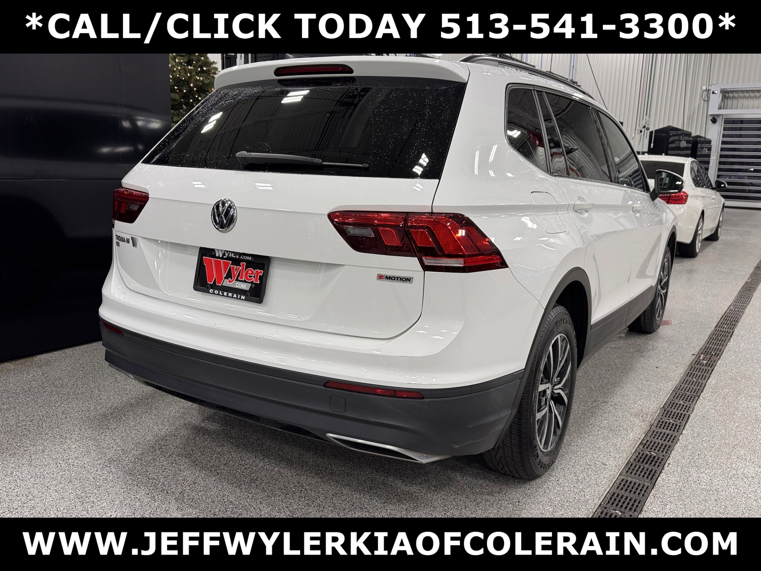 2019 Volkswagen Tiguan SE photo 2