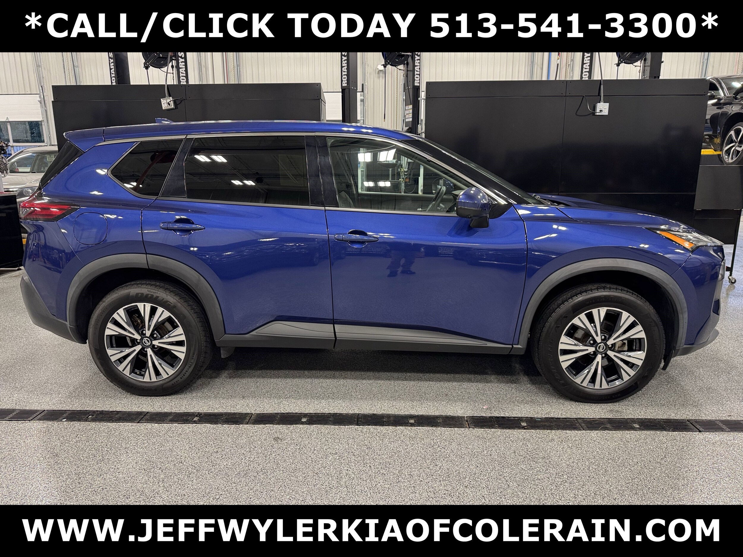 2021 Nissan Rogue SV photo 2