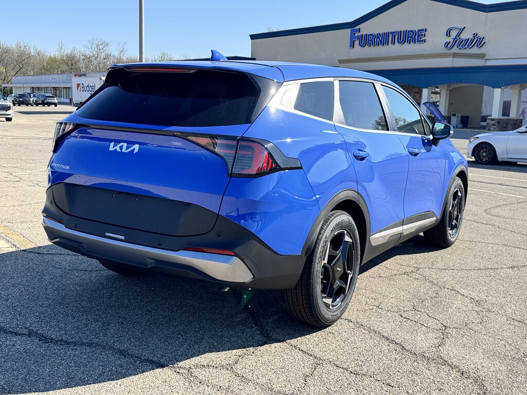 New 2026 Kia Sportage EX SUV