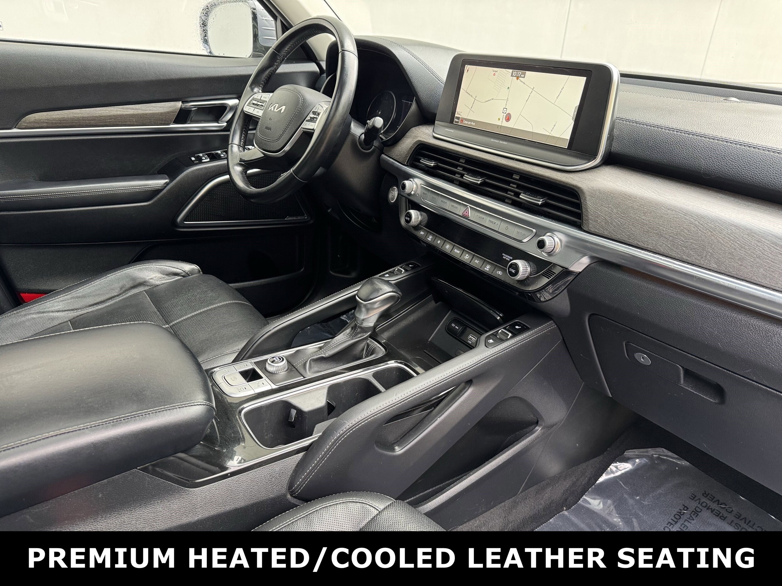 2022 Kia Telluride SX photo 3