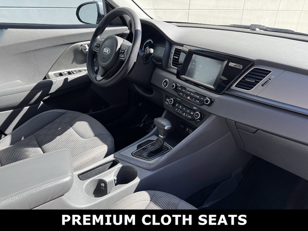 Used 2017 Kia Niro LX SUV