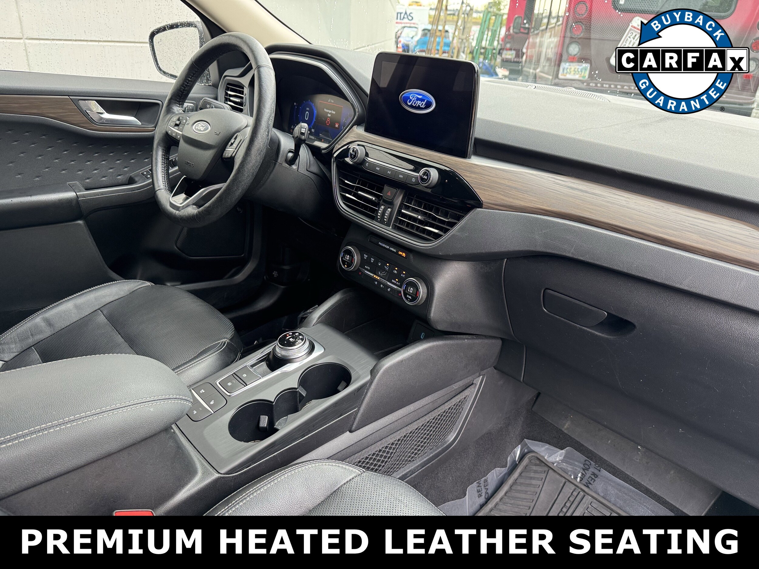 2020 Ford Escape Titanium photo 4