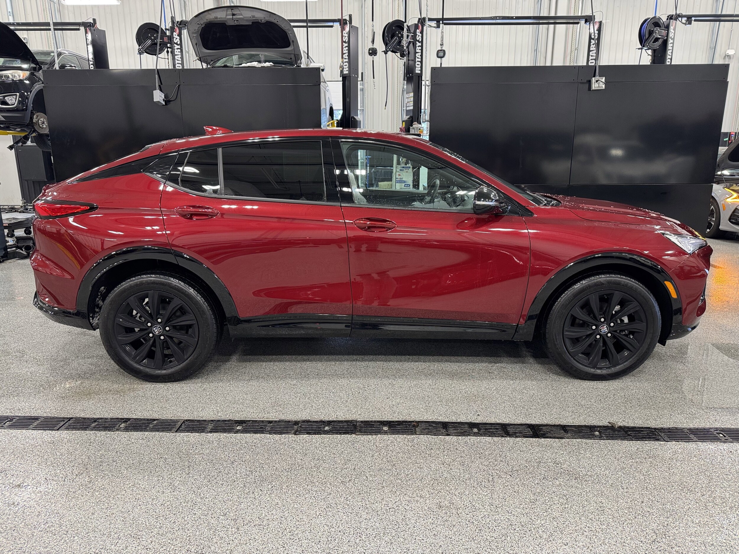 2024 Buick Envista ST photo 2