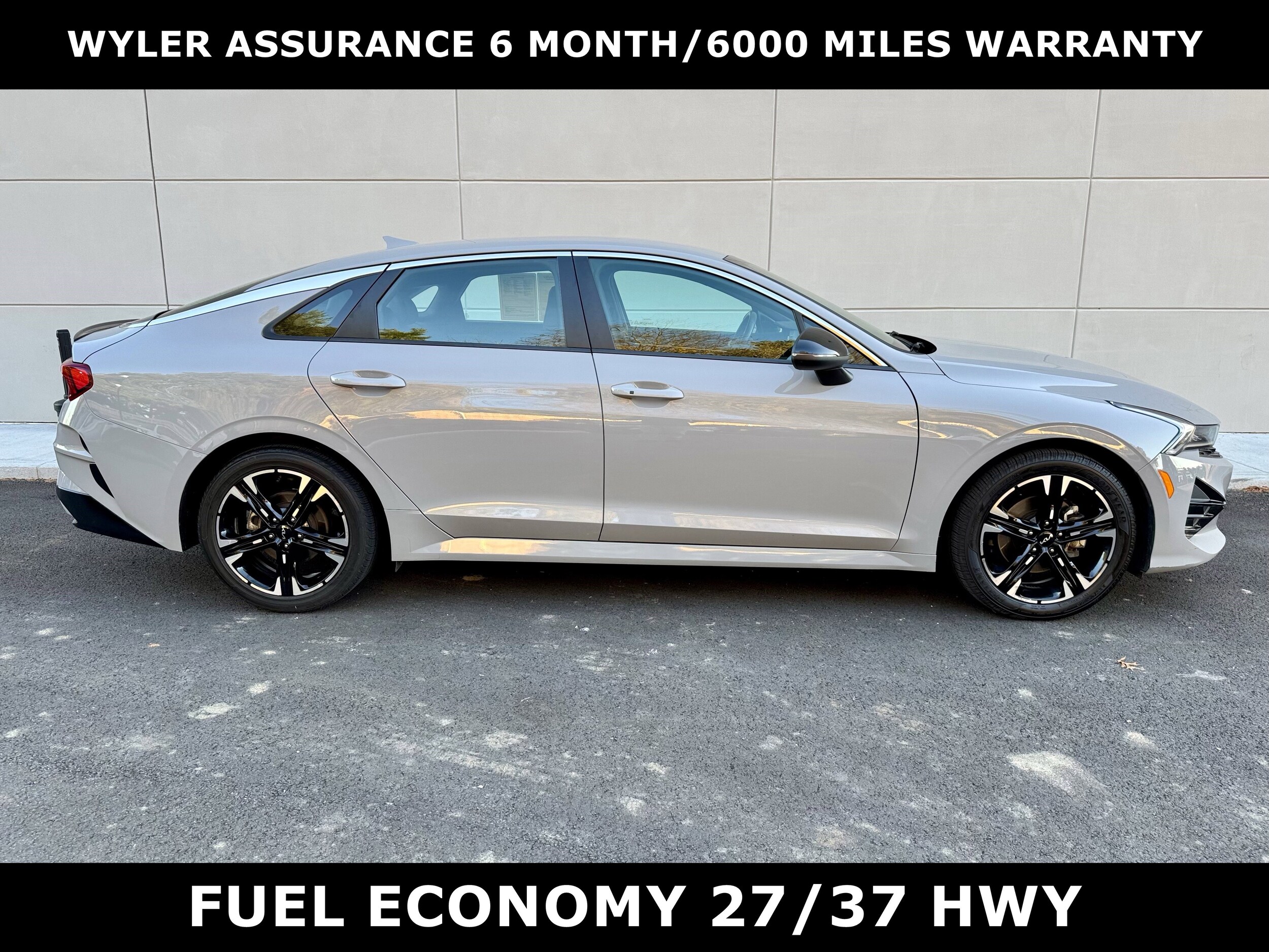 2022 Kia K5 GT-Line photo 2