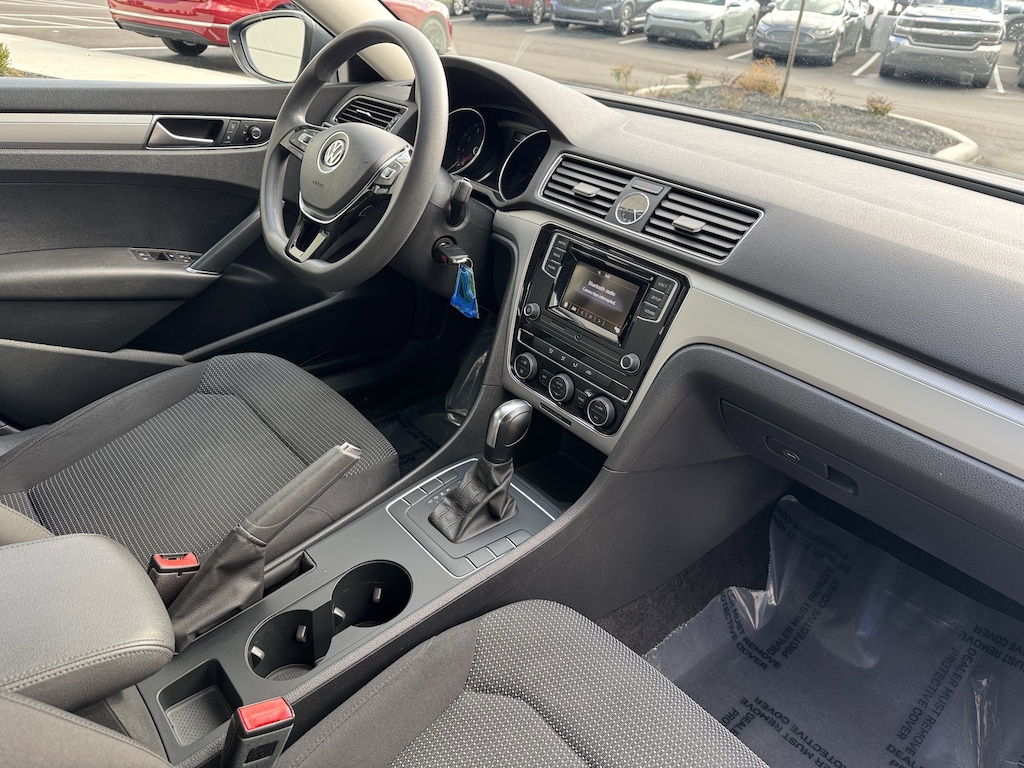 Used 2016 Volkswagen Passat 1.8T S w/PZEV Sedan