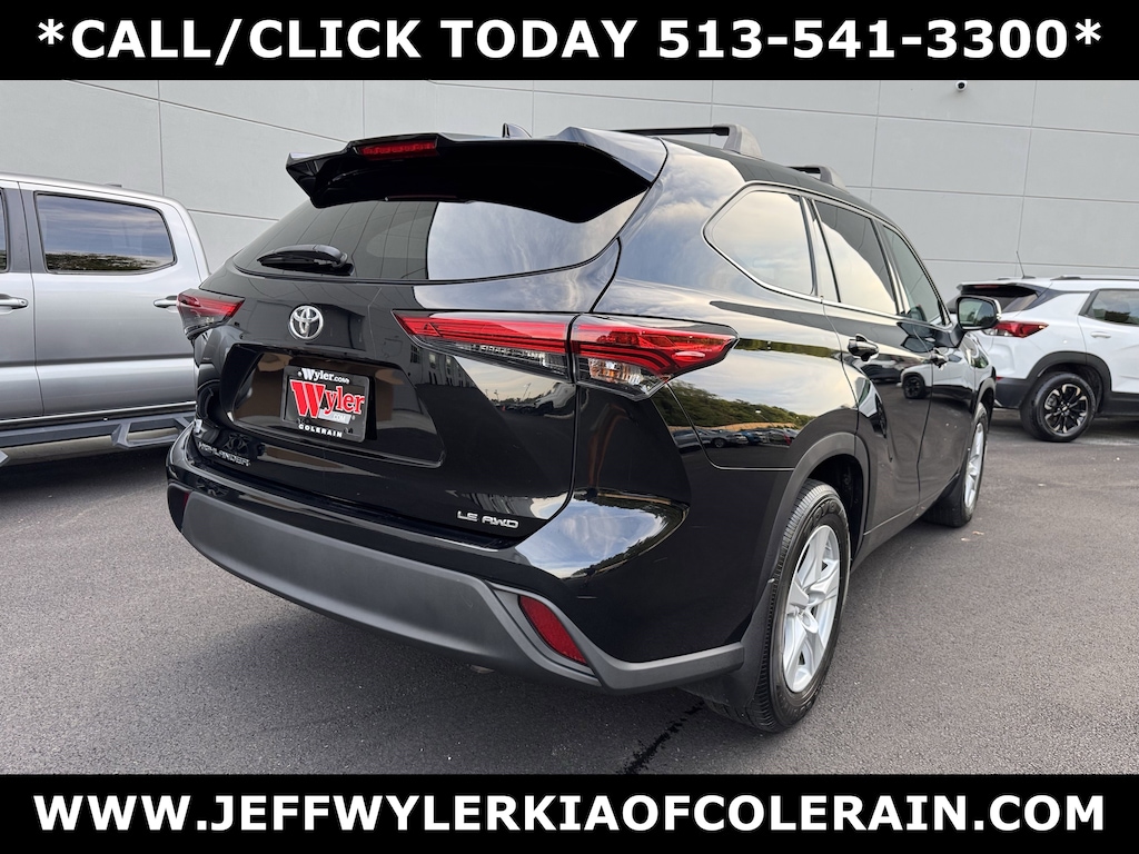 Used 2021 Toyota Highlander LE SUV