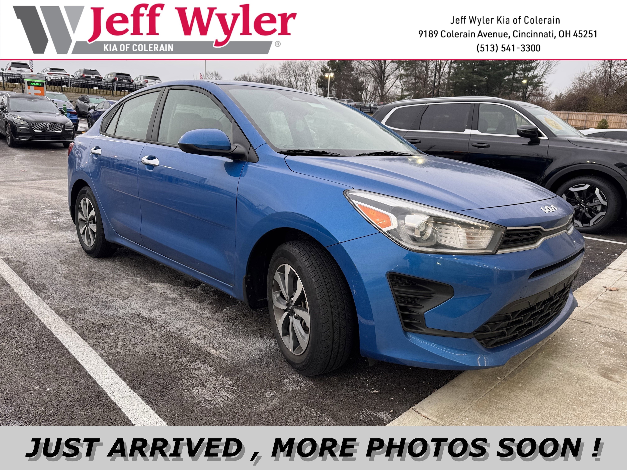2022 Kia Rio S's photo