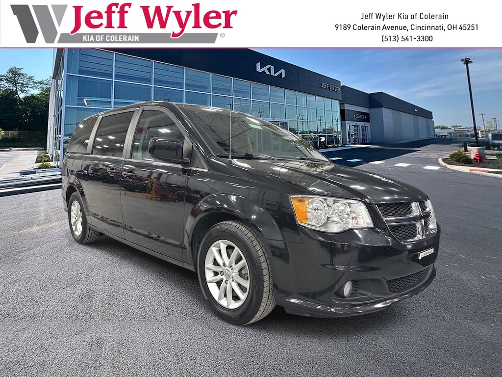 Used 2018 Dodge Grand Caravan SXT Van Passenger Van