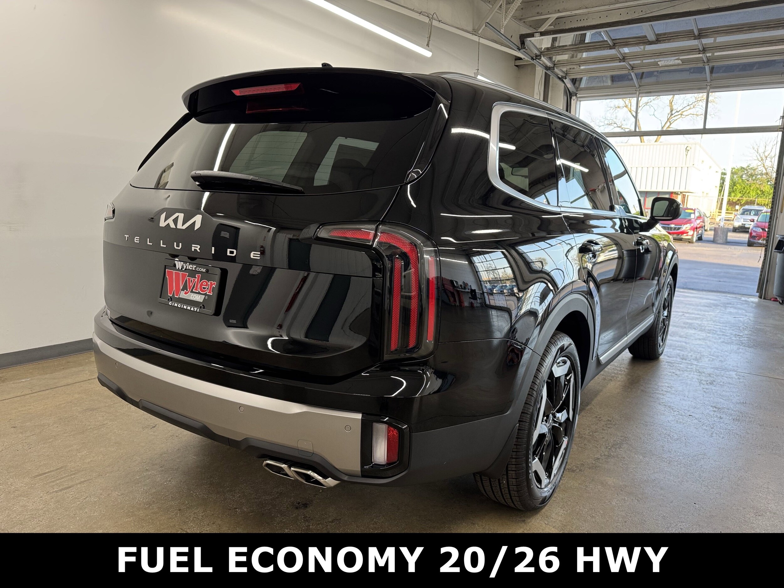 2025 Kia Telluride EX photo 3