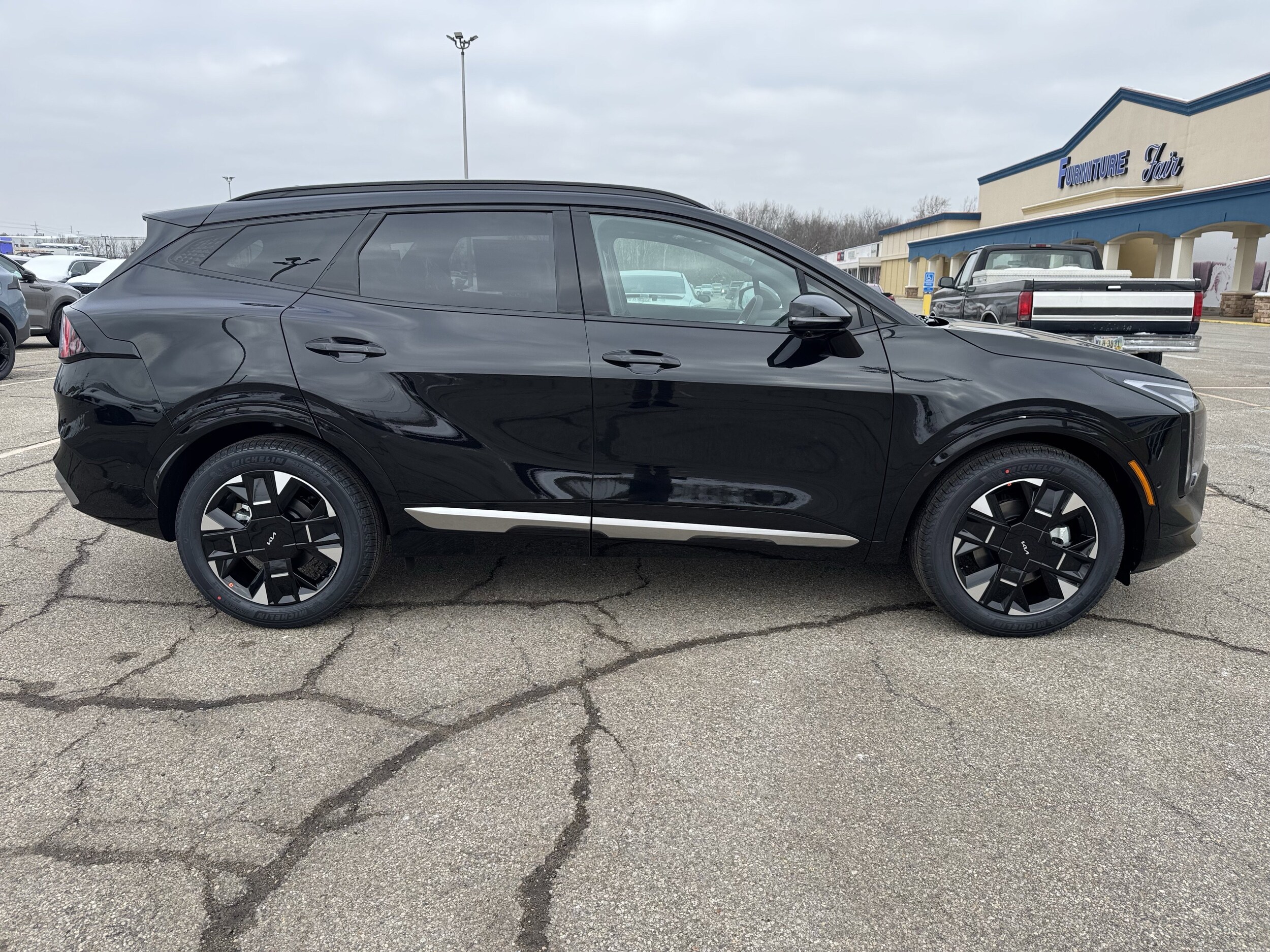 2026 Kia Sportage photo 2