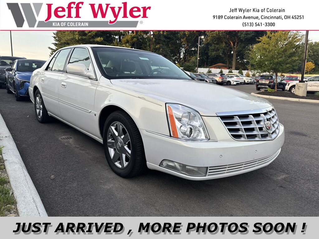 Used 2007 CADILLAC DTS Sedan