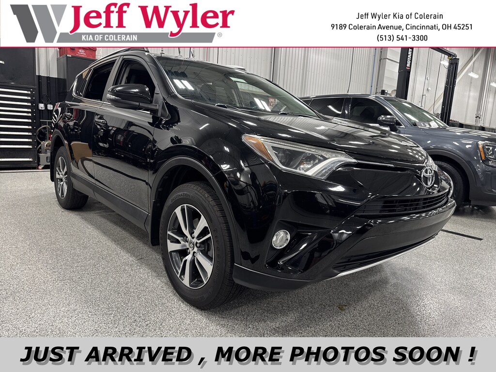 Used 2016 Toyota RAV4 XLE SUV