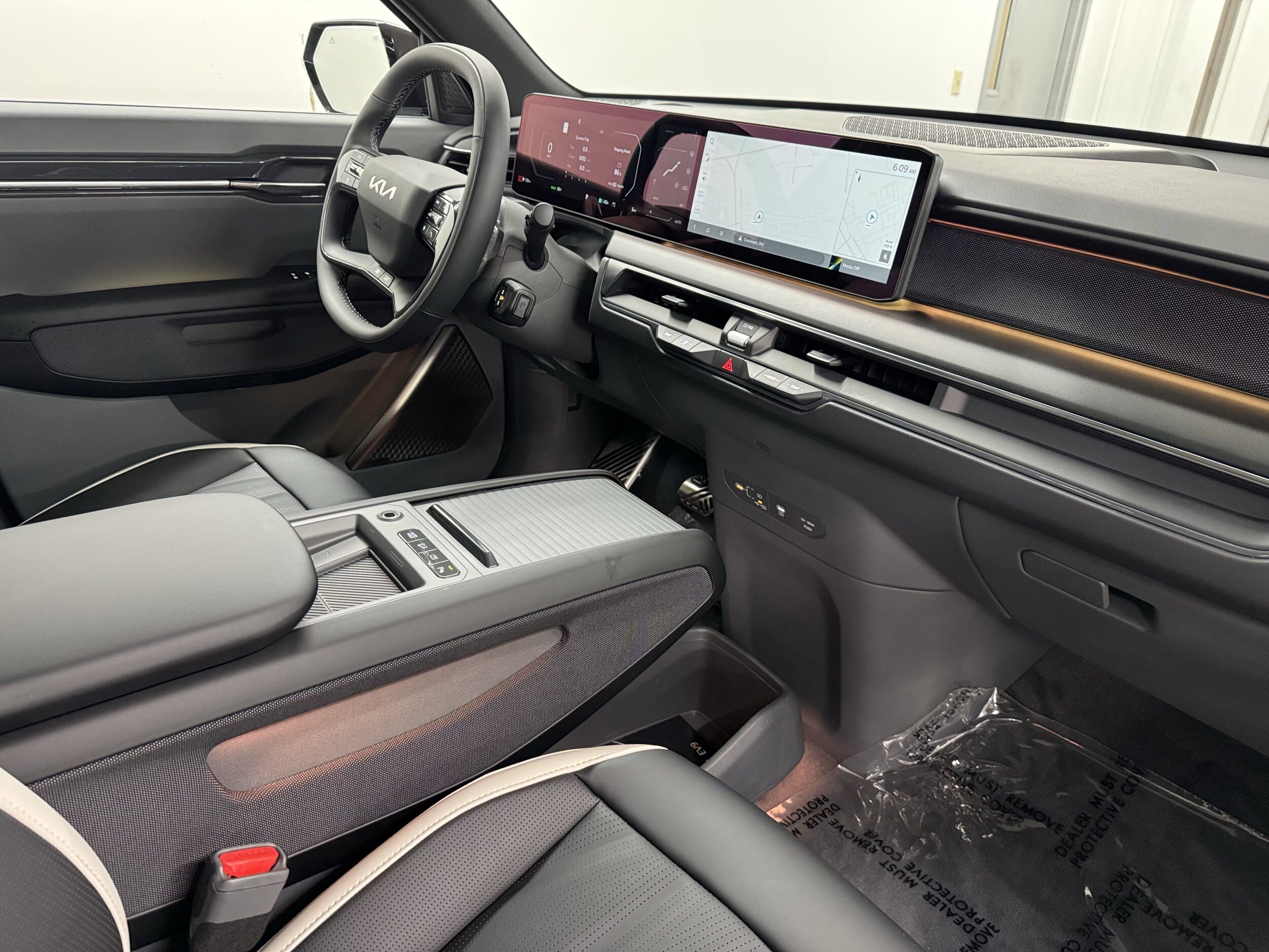 2026 Kia EV9 GT-Line photo 2