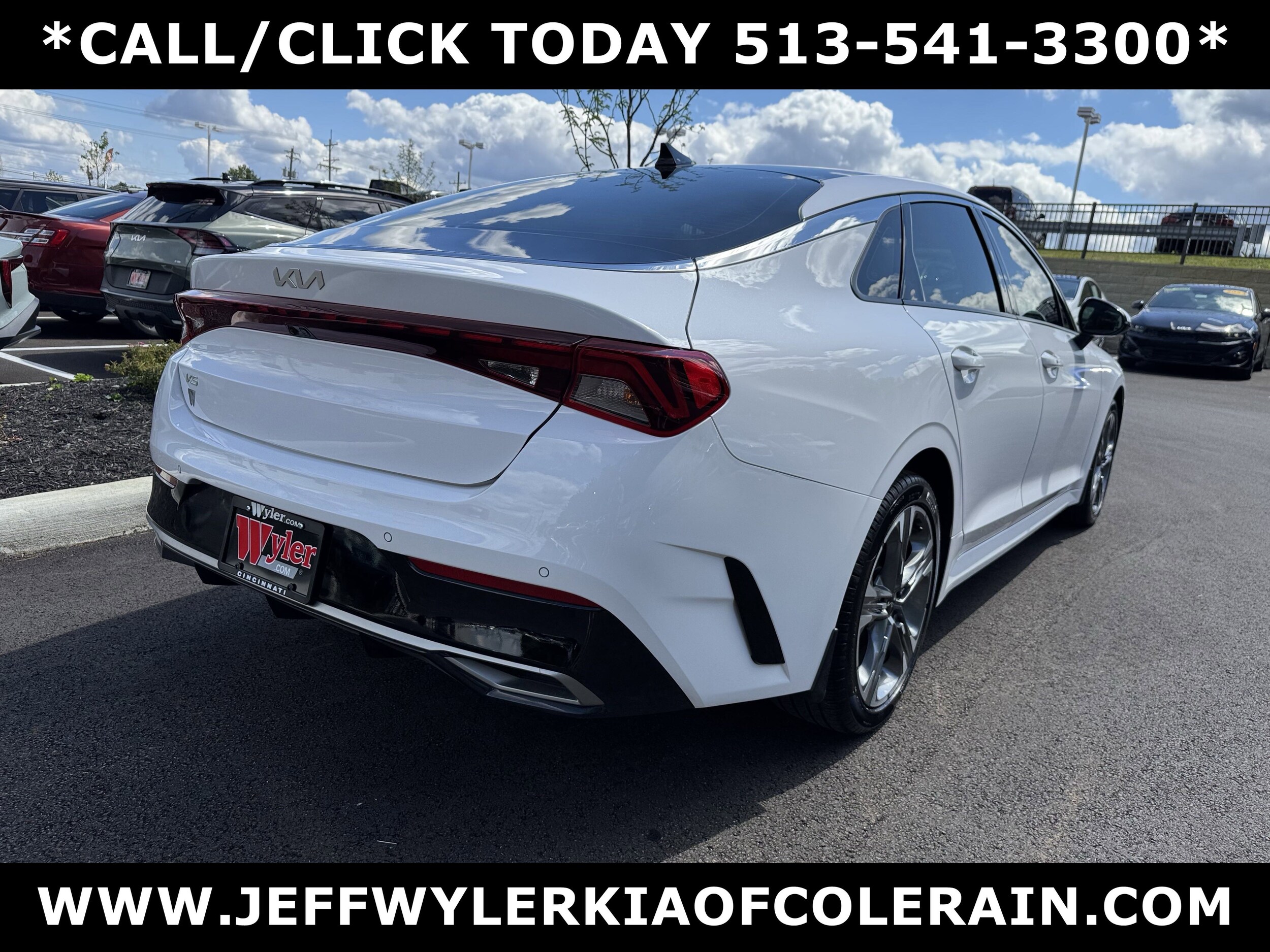 2024 Kia K5 EX photo 2