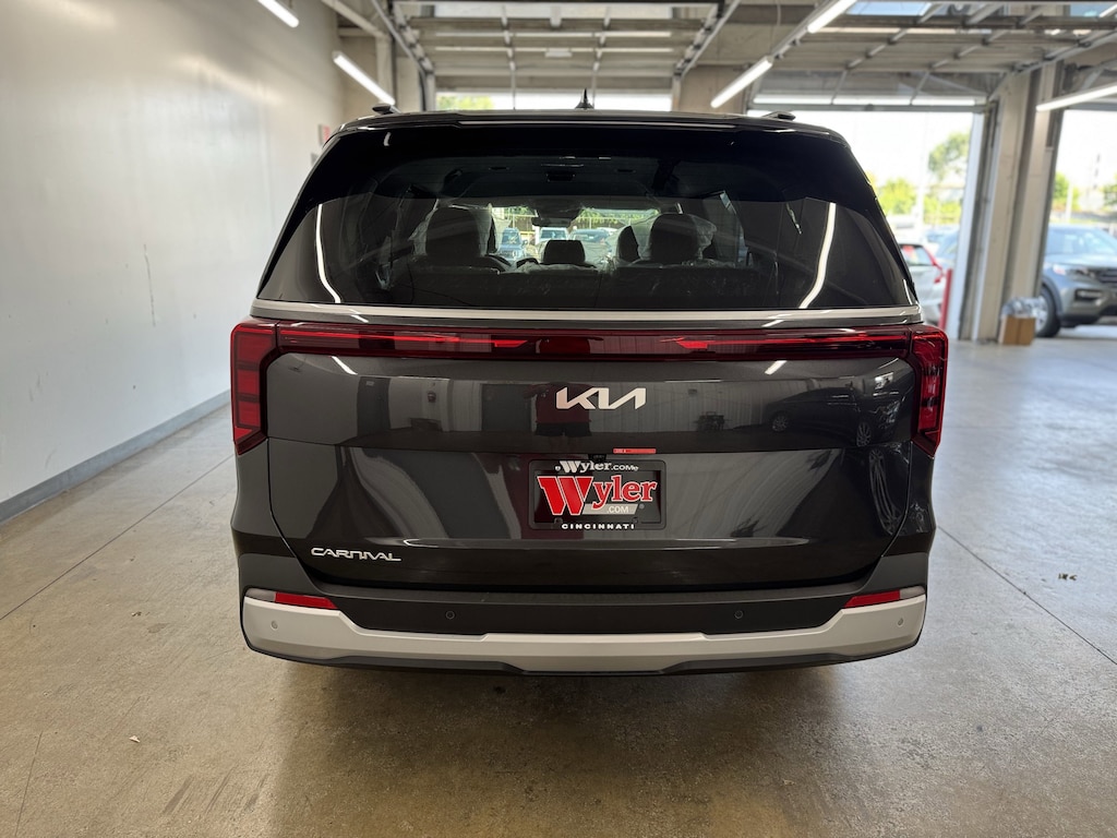 New 2026 Kia Carnival EX Van Passenger Van