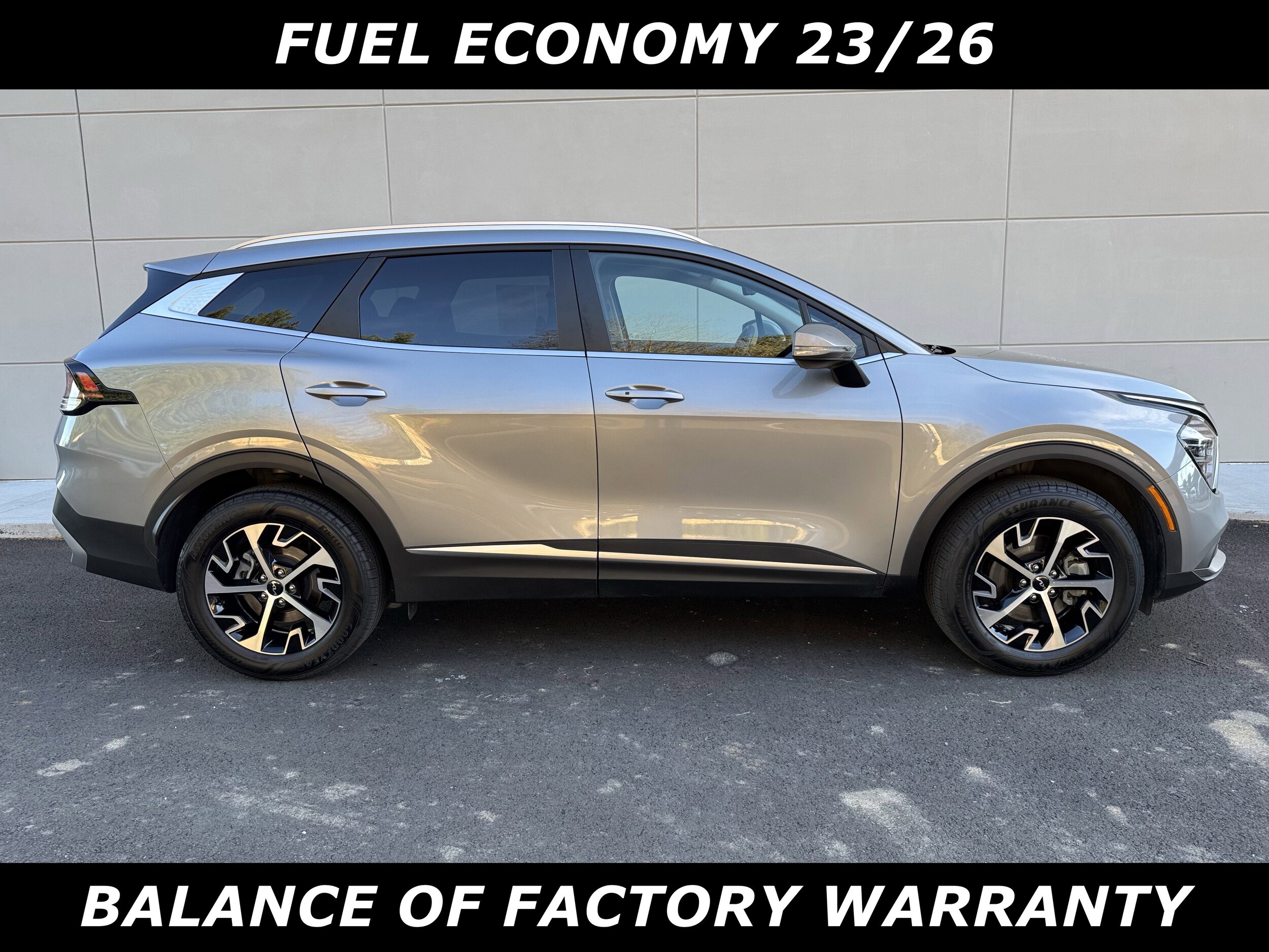 2024 Kia Sportage EX photo 2