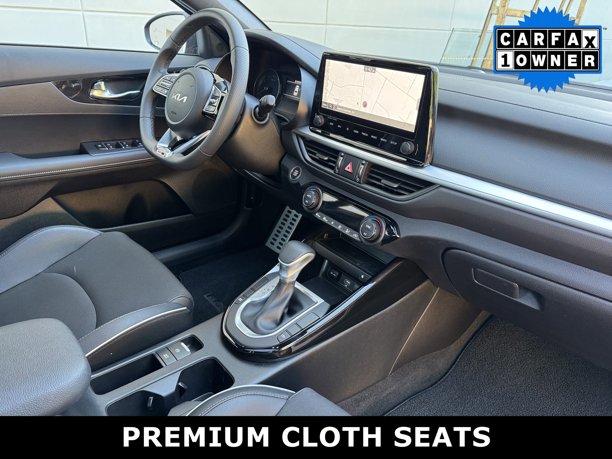 2024 Kia Forte GT-Line photo 2
