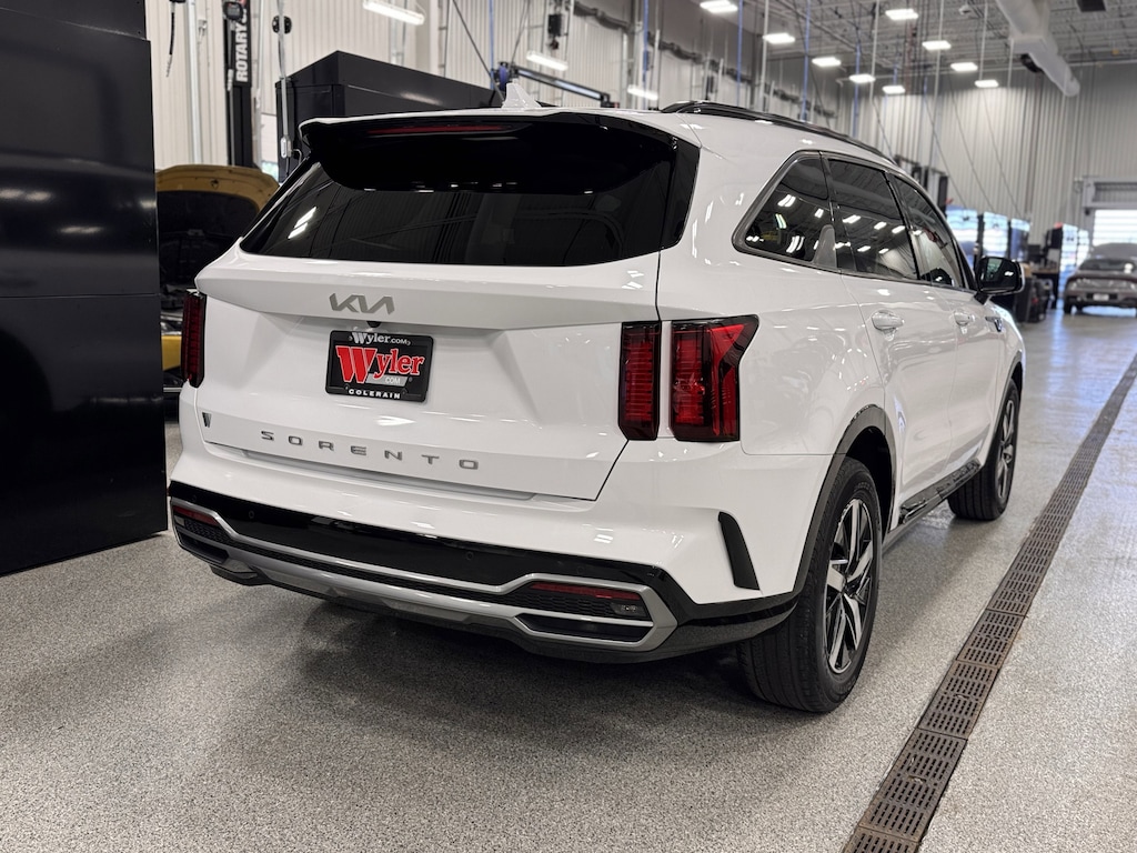 Certified 2022 Kia Sorento S SUV