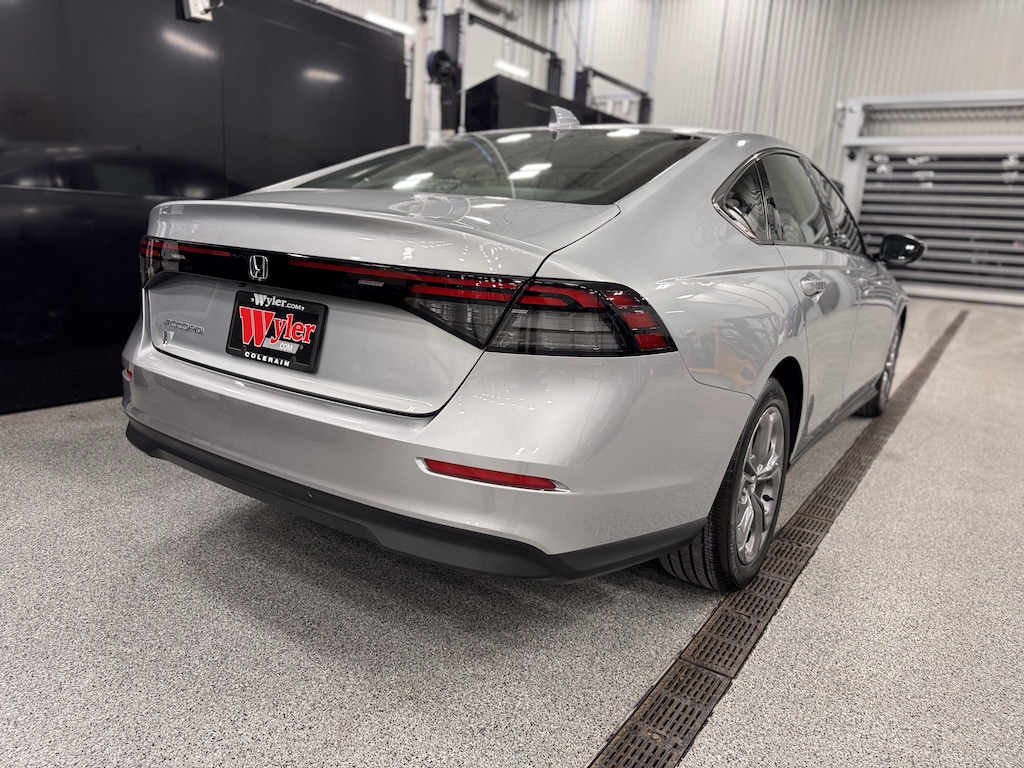 Used 2024 Honda Accord EX Sedan