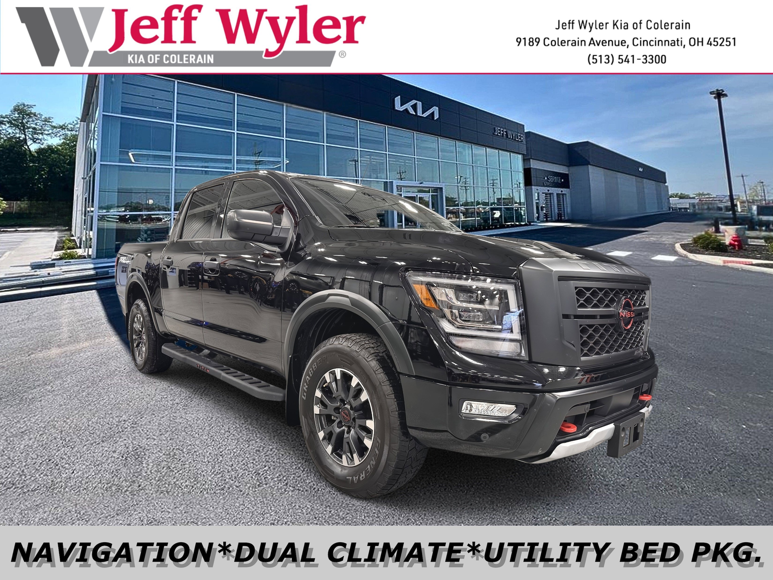 2024 Nissan Titan PRO-4X's photo