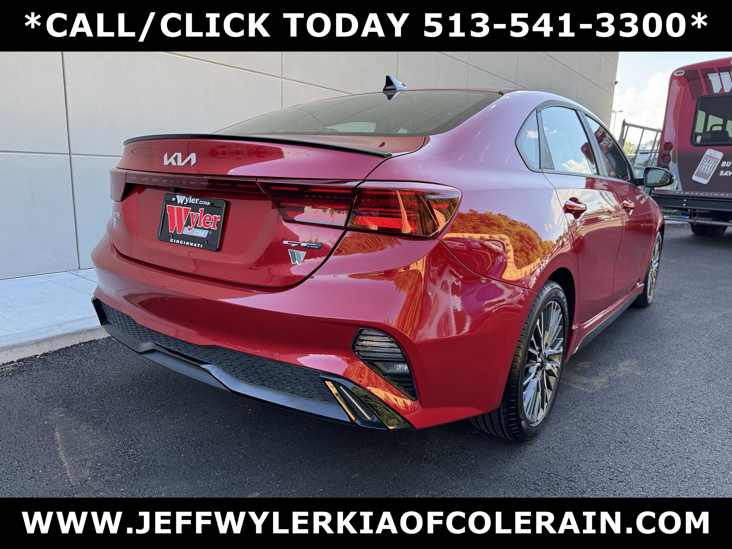 2024 Kia Forte GT-Line photo 3