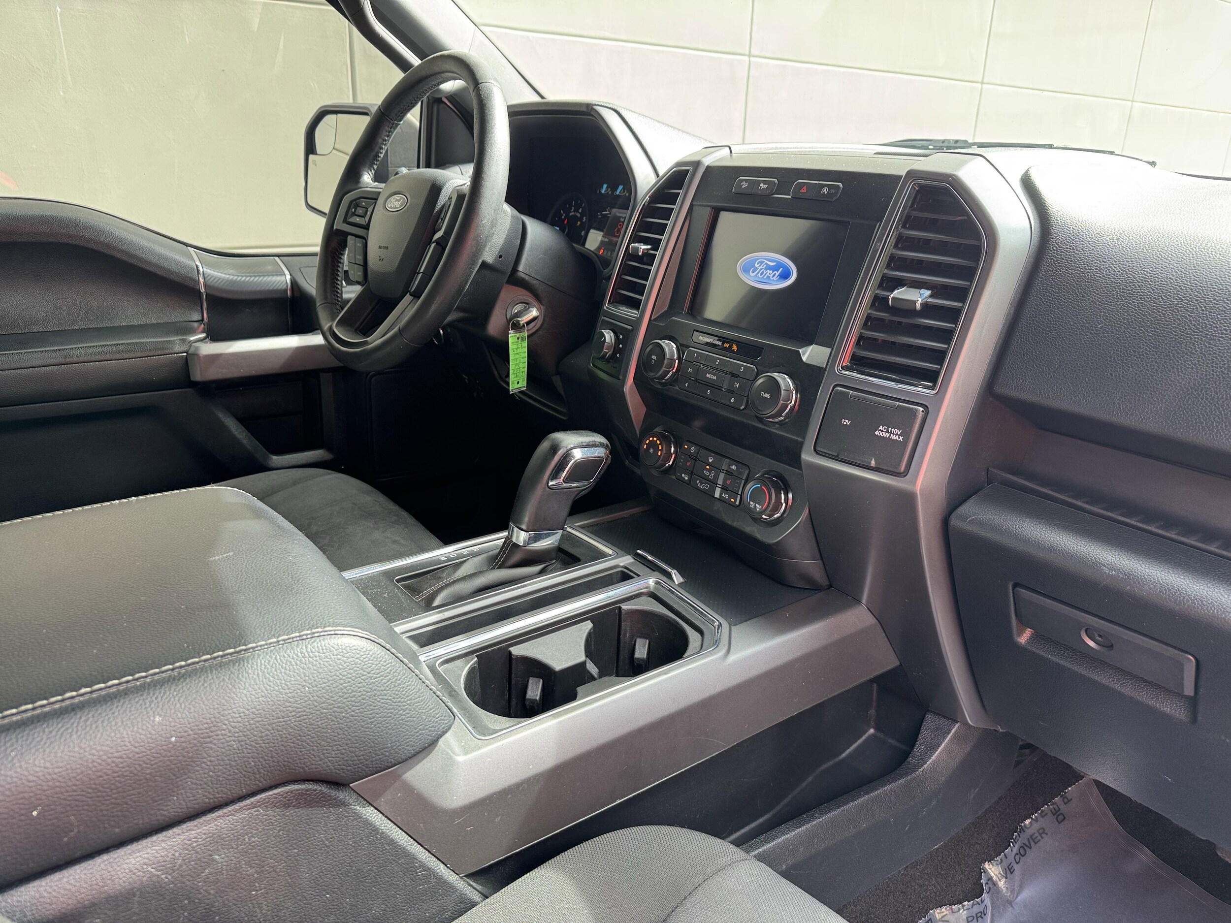 2019 Ford F-150 XLT photo 4